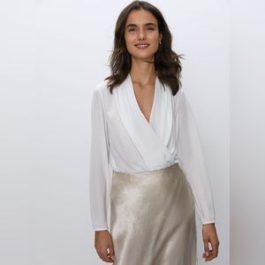 Aritzia Babaton Ambrose Bodysuit (Espace - S)